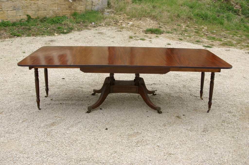 19th Century 200 Year Old Extending Dining Table With Removable Legs