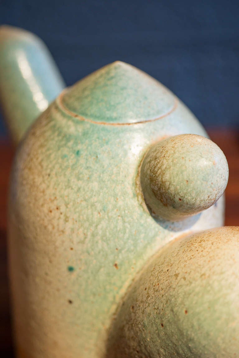 Ceramic Teapot with 3 Protrusions