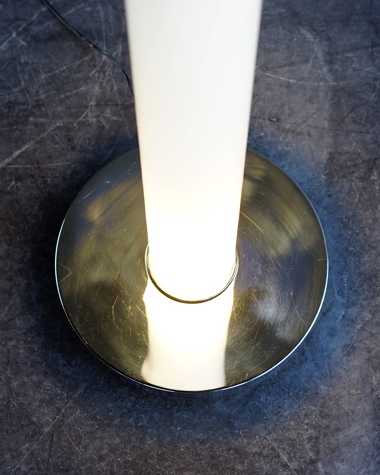 floor tube lamp