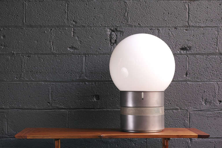 Mezzoracolo Lamp by Gae Aulenti In Good Condition In Brooklyn, NY