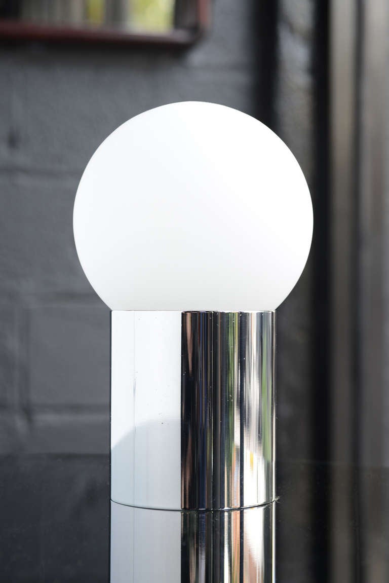 Sphere-on-Cylinder Accent Lamp