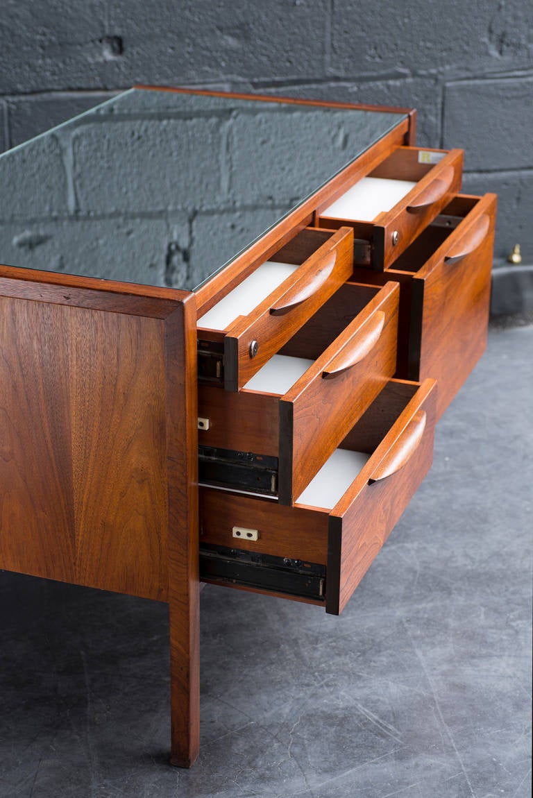 Jens Risom Credenza In Good Condition In Brooklyn, NY