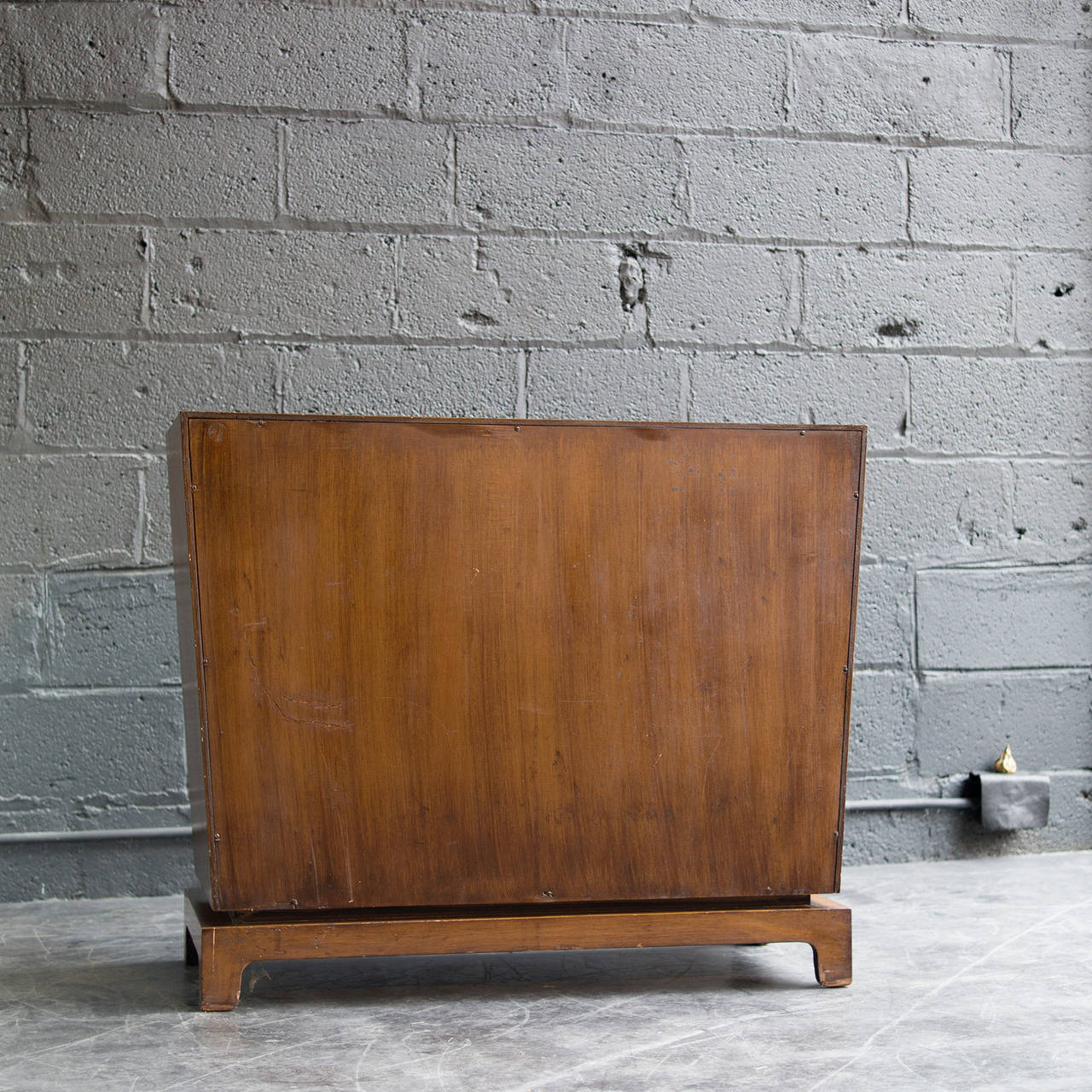 Acorn Dresser by Johan Tapp 1