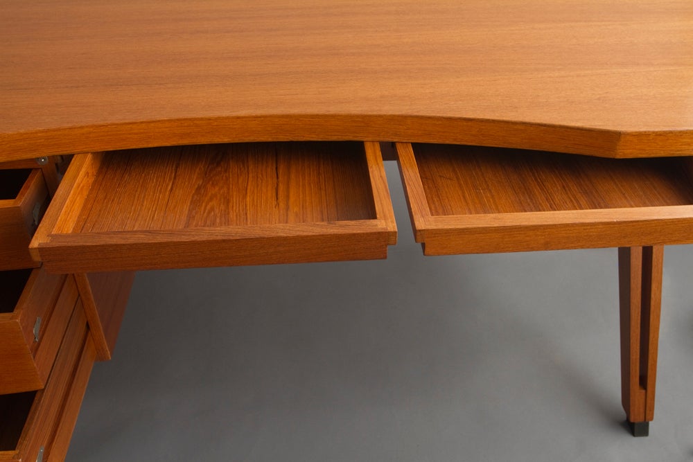 Early M.I.M. desk by Ico Parisi 1