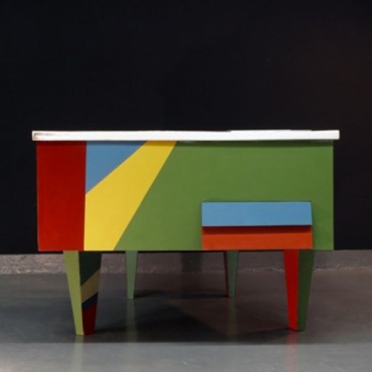 secretary of various colors, many drawers and compartments different, very interesting, it's probably a prototype made ​​in 1950, unique piece.
In the style of Alessandro Mendini