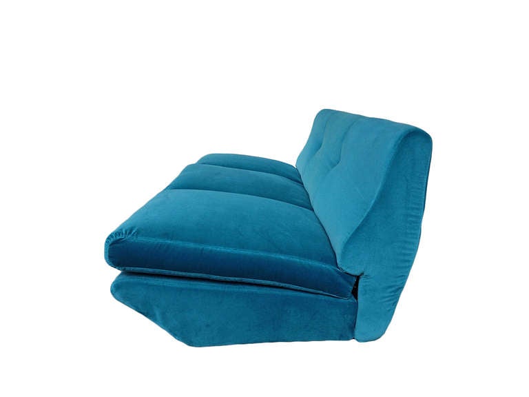 Design Marco Zanuso
Year 1954
Manufacturer Arflex
 

Sofa Sleep-o-matic
Frame in metal tubing, tapes Pirelli rubber, foam padding.
Prod Arflex, 1954
x193x91 73.5 cm, 5

Bibliography
G. Weeden, Repertoire 1950-1980, Mondadori, 1985, p. 81