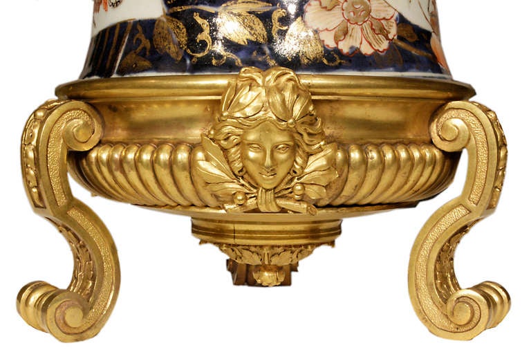 An Exceptional Pair of French 19th Century Imari Porcelain and Ormolu Lidded Urns In Excellent Condition In West Palm Beach, FL