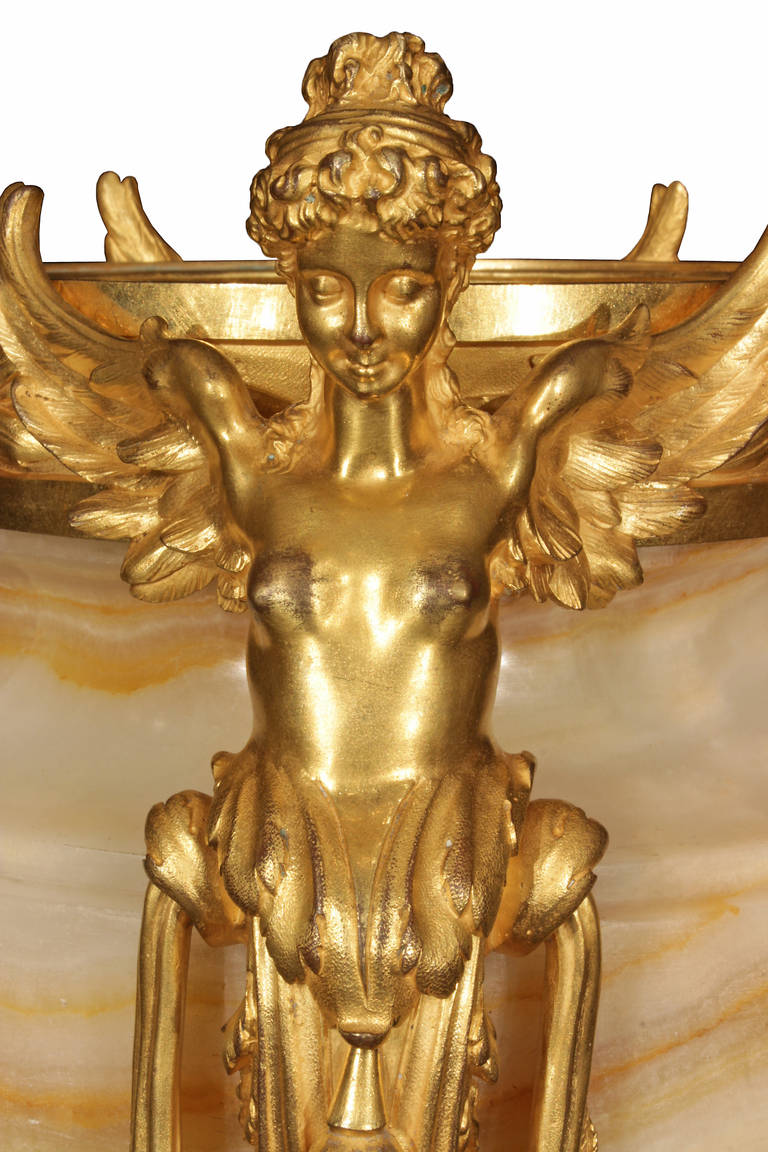 French 19th Century Neoclassical St. Onyx and Ormolu Urn In Excellent Condition In West Palm Beach, FL