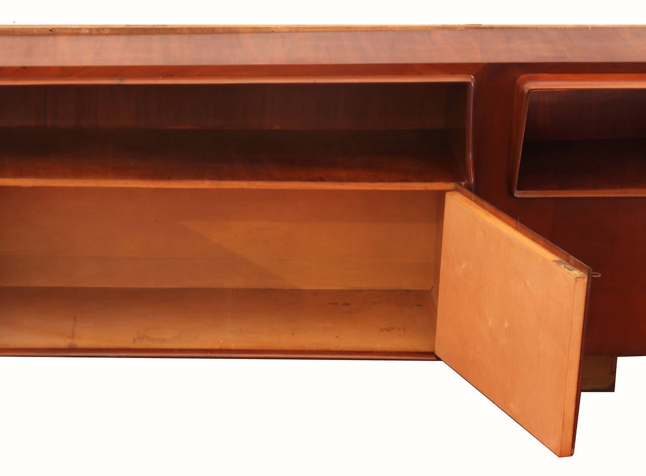 Large Dassi Mahogany Wall Unit Bookcase, 4 doors, Part of Unique Living Room 1940 For Sale 8