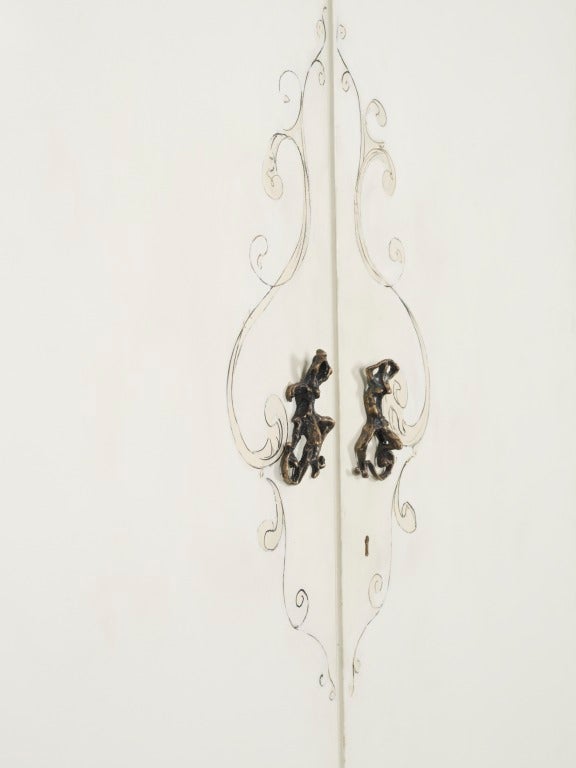 Important unique pair of big doors painted by Lucio Fontana in 1952, with sculptured bronze handles
produced for Osvaldo Borsani
Baroque decoration painted with original bronze handles 
Mixed-media on painted wood. 
Unique piece
Lacquered wood,