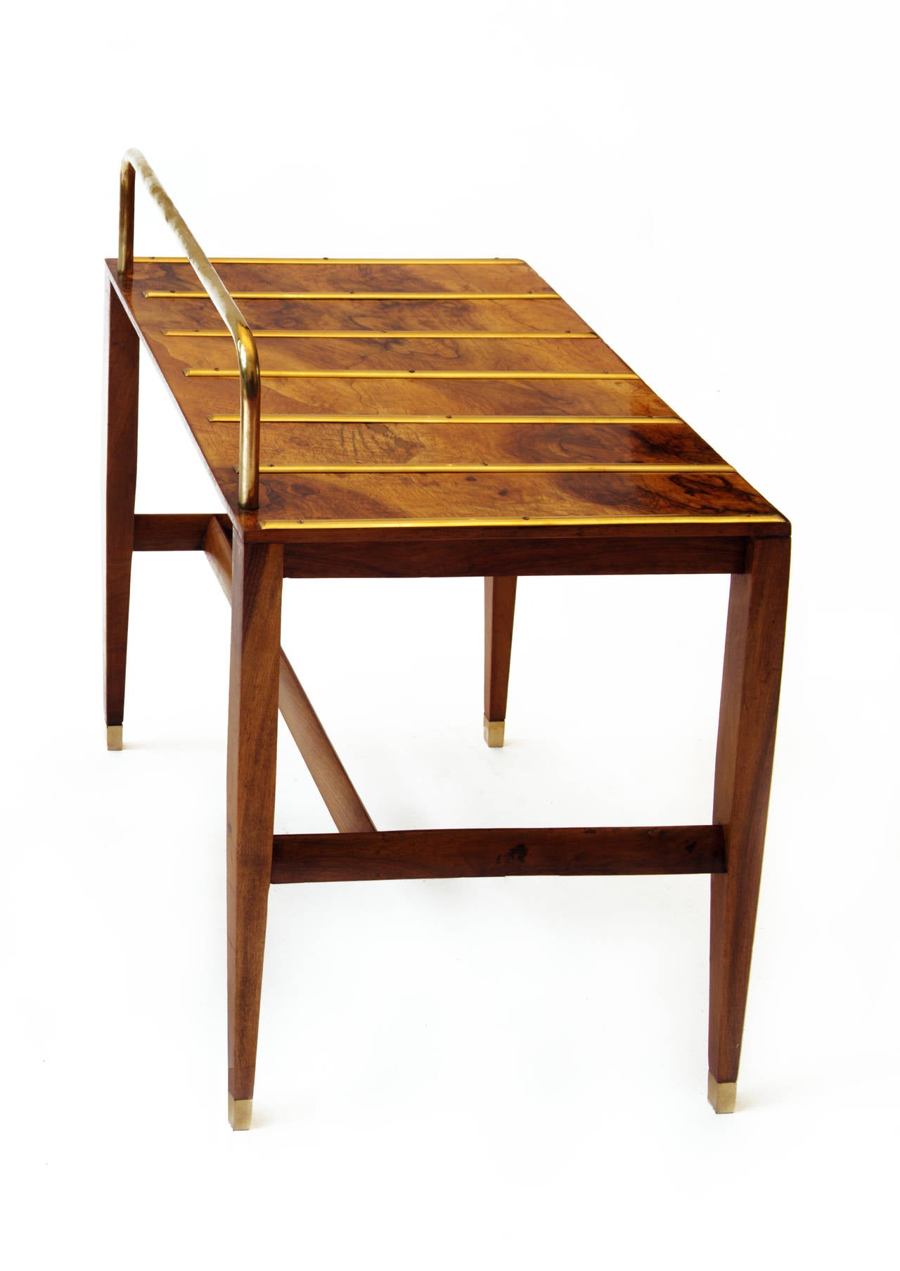 Very Rare Gio Ponti Walnut Root Veneered Side Table from Hotel Royal, 1955 In Excellent Condition In Rome, IT