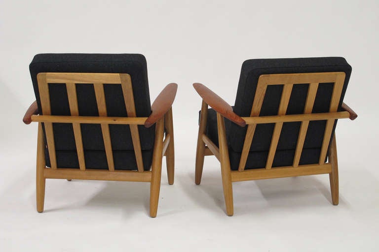 Hans Wegner Cigar Lounge Chairs In Excellent Condition In Oakland, CA