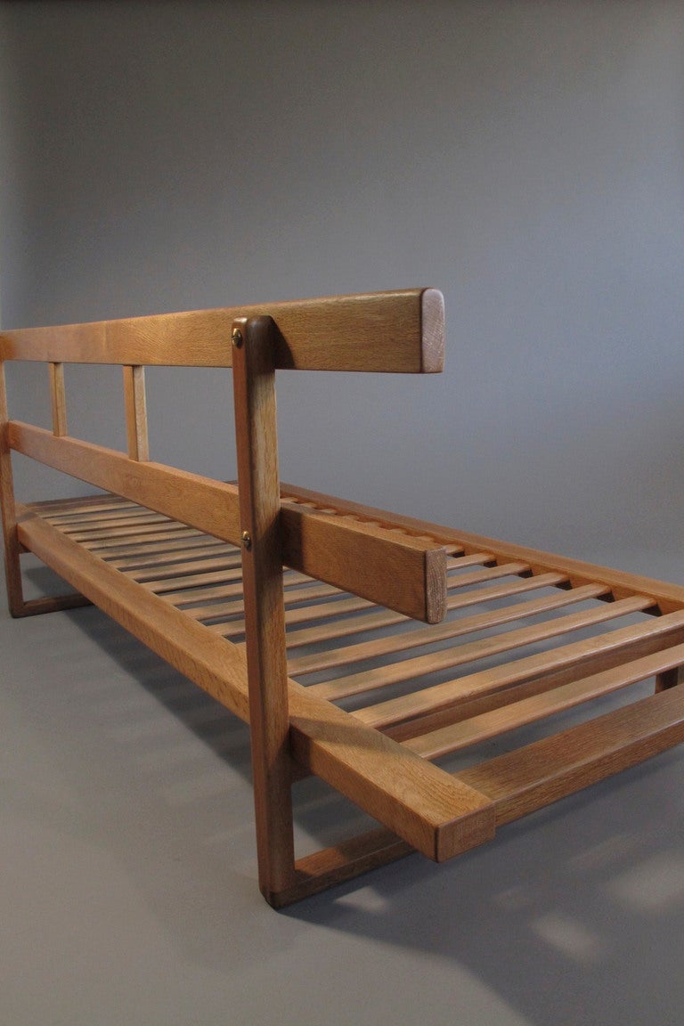 Borge Mogensen for Frederica Oak Daybed In Excellent Condition In Oakland, CA