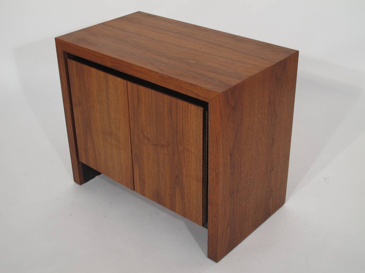 Mid-Century Modern Mid-Century Walnut Nightstands