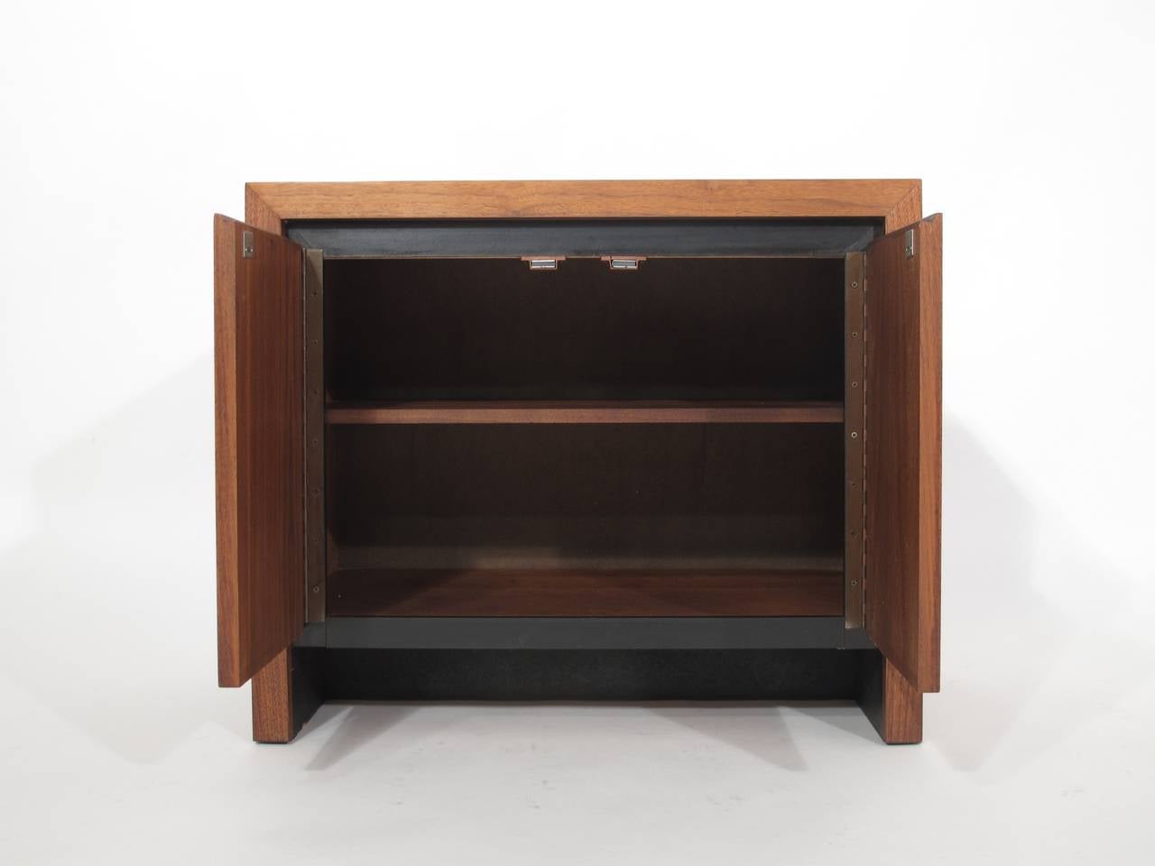 Mid-Century Walnut Nightstands In Excellent Condition In Oakland, CA