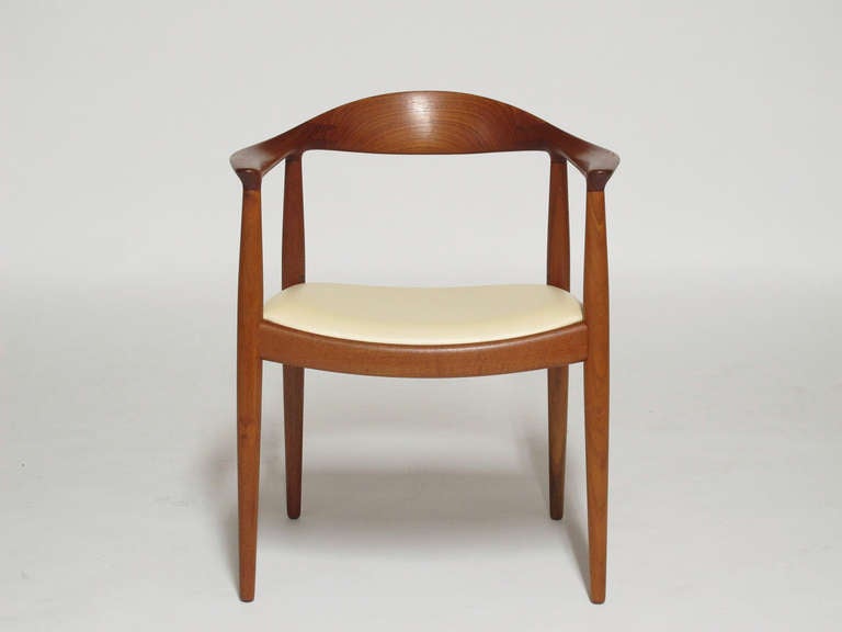 The Chair by Hans Wegner 4
