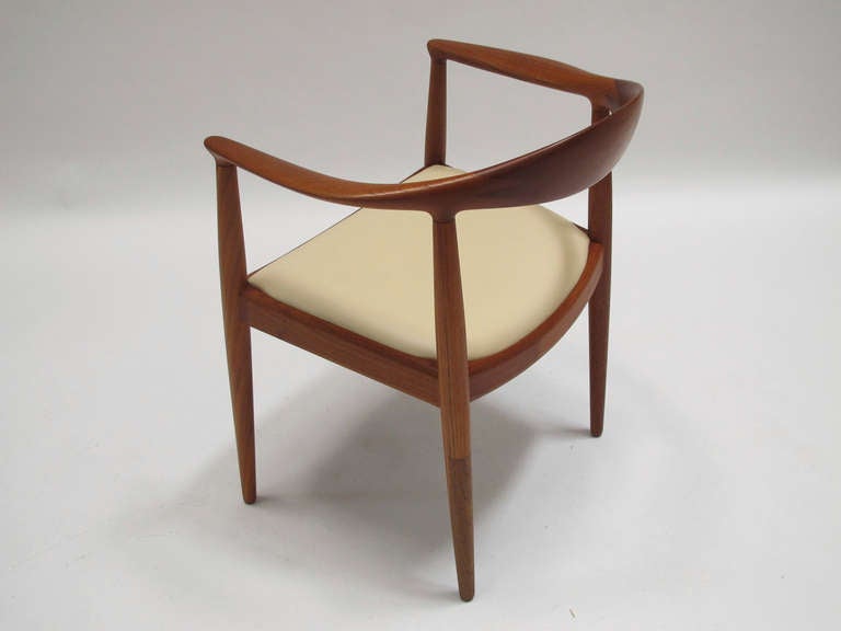 The Chair by Hans Wegner 2