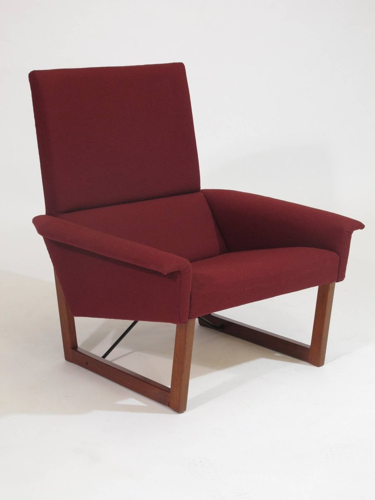 Illum Wikkelso Danish Lounge Chair In Excellent Condition In Oakland, CA