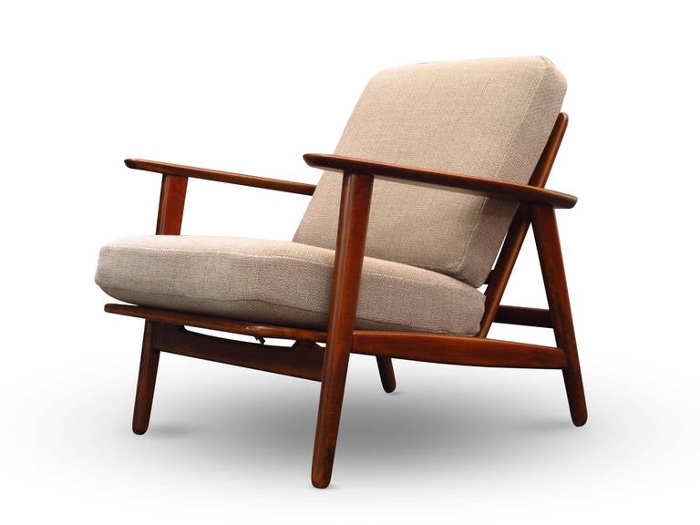 Scandinavian Modern Early Hans Wegner Lounge chair for Getama