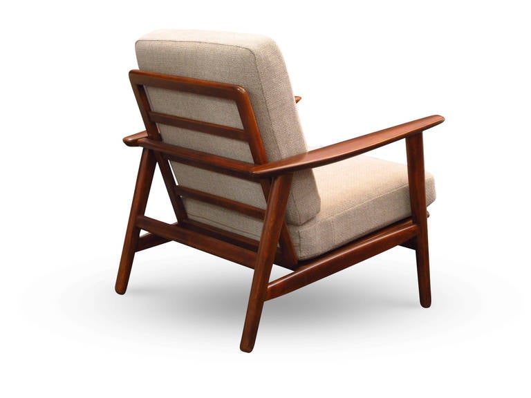 Mid-20th Century Early Hans Wegner Lounge chair for Getama