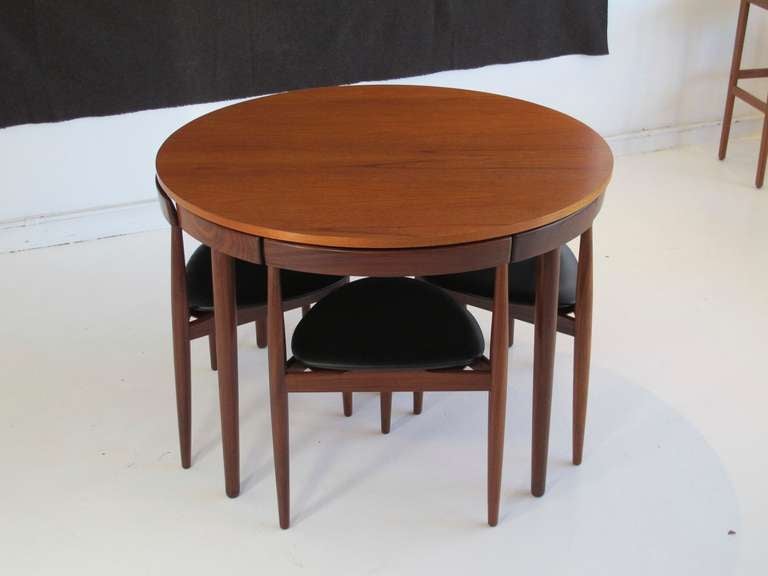 frem rojle dining table