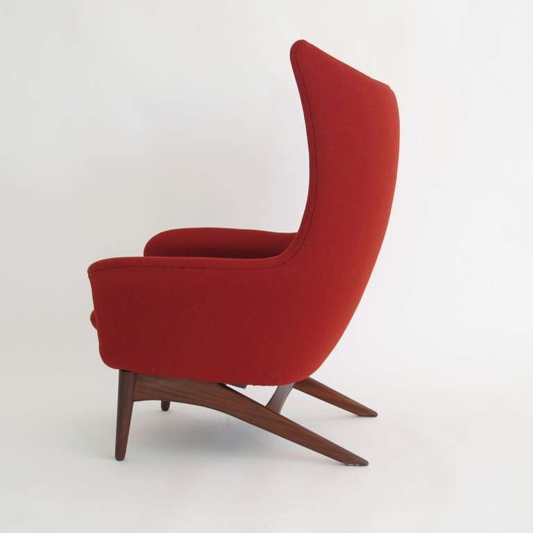 HW Klein Recling Highback Lounge Chair 1