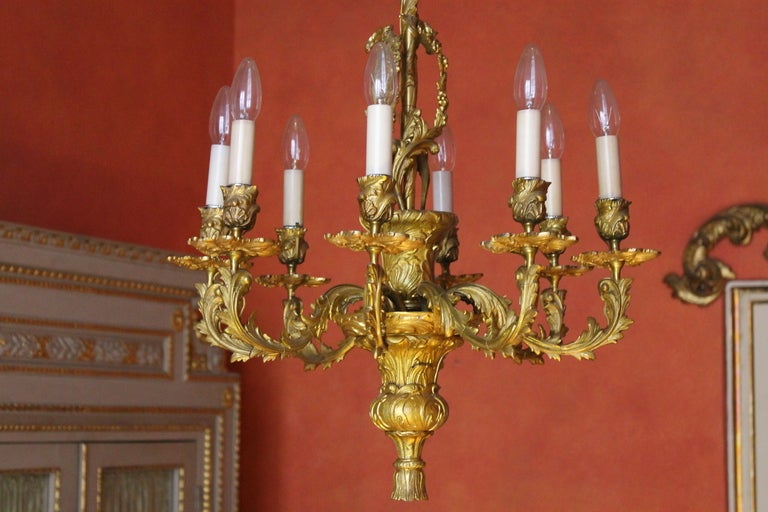 French Rococo Gilt Bronze Eight-Arm Chandelier with Foliate Patterns 2