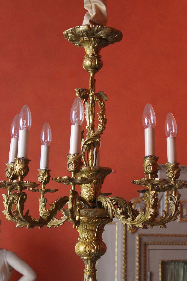 French Rococo Gilt Bronze Eight-Arm Chandelier with Foliate Patterns 4