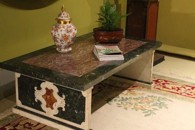 20th Century Italian Polychromed Rectangular Marble Coffee or Cocktail Table For Sale 1