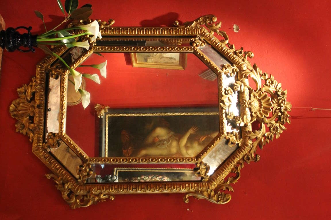 Italian 18th Century Diamond Shape Mercury Mirror in Hand-Carved Giltwood Frames In Good Condition In Firenze, IT