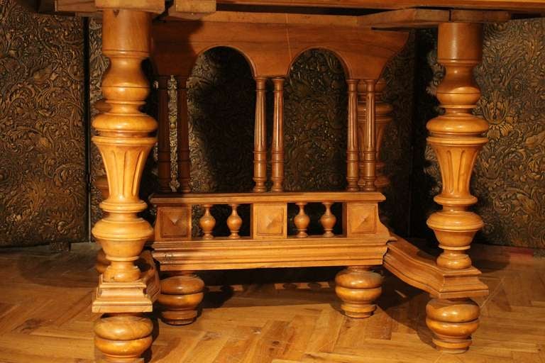 19th Century An Extensions Dining Table