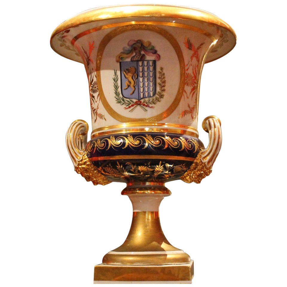 Italian 19th Century Ginori Glazed and Parcel Gilt Porcelain Armorial Vase  For Sale