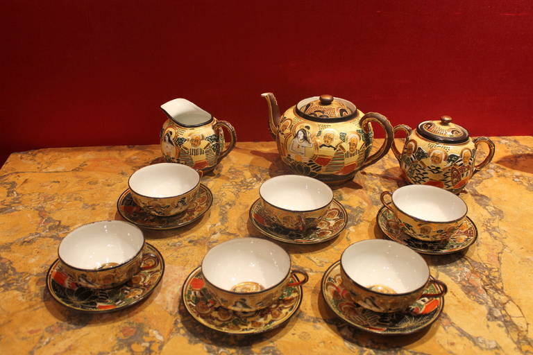Consisting of everything you need to serve tea or coffee. This beautifully hand-painted fine porcelain tea/coffee service with its decorations 