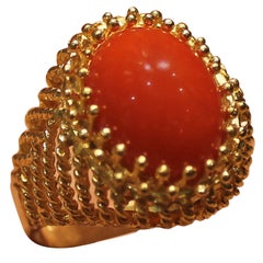 1950s Italian Manufacture Yellow Gold and Coral Cocktail Ring