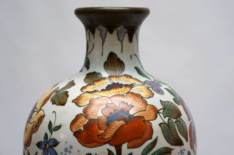 Tall Gouda Vase 1
