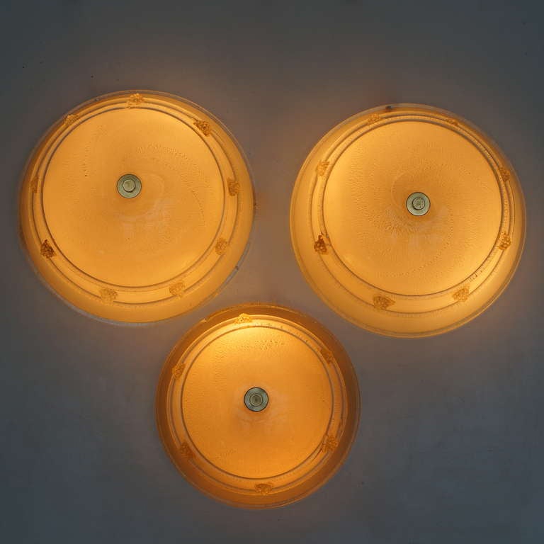 One Murano Glass Ceiling Light Flush Mount with Gold Inclusions by Barovier  For Sale 2