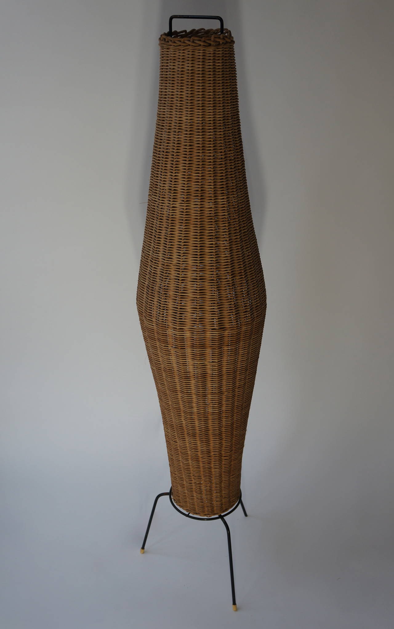 Mid-Century Modern Wrought Iron Tripod Base Fishing Basket Floor Lamp in the Style of Tony Paul