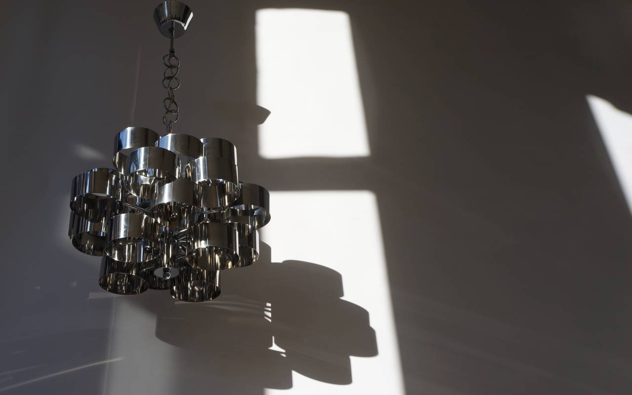 One of Two Italian Chrome Loop Chandeliers by Sciolari For Sale 3