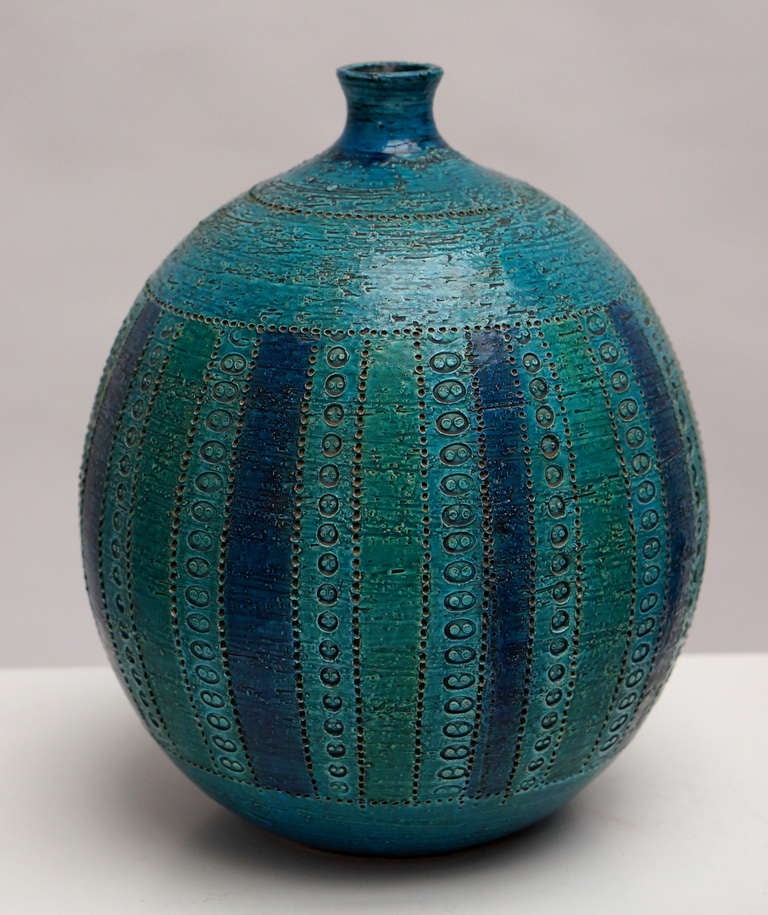 A Bitossi Rimini blue vase.