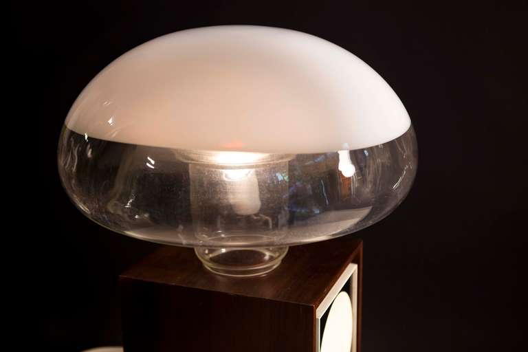 20ième siècle Paire de lampes de table italiennes conçues par Vistosi en vente