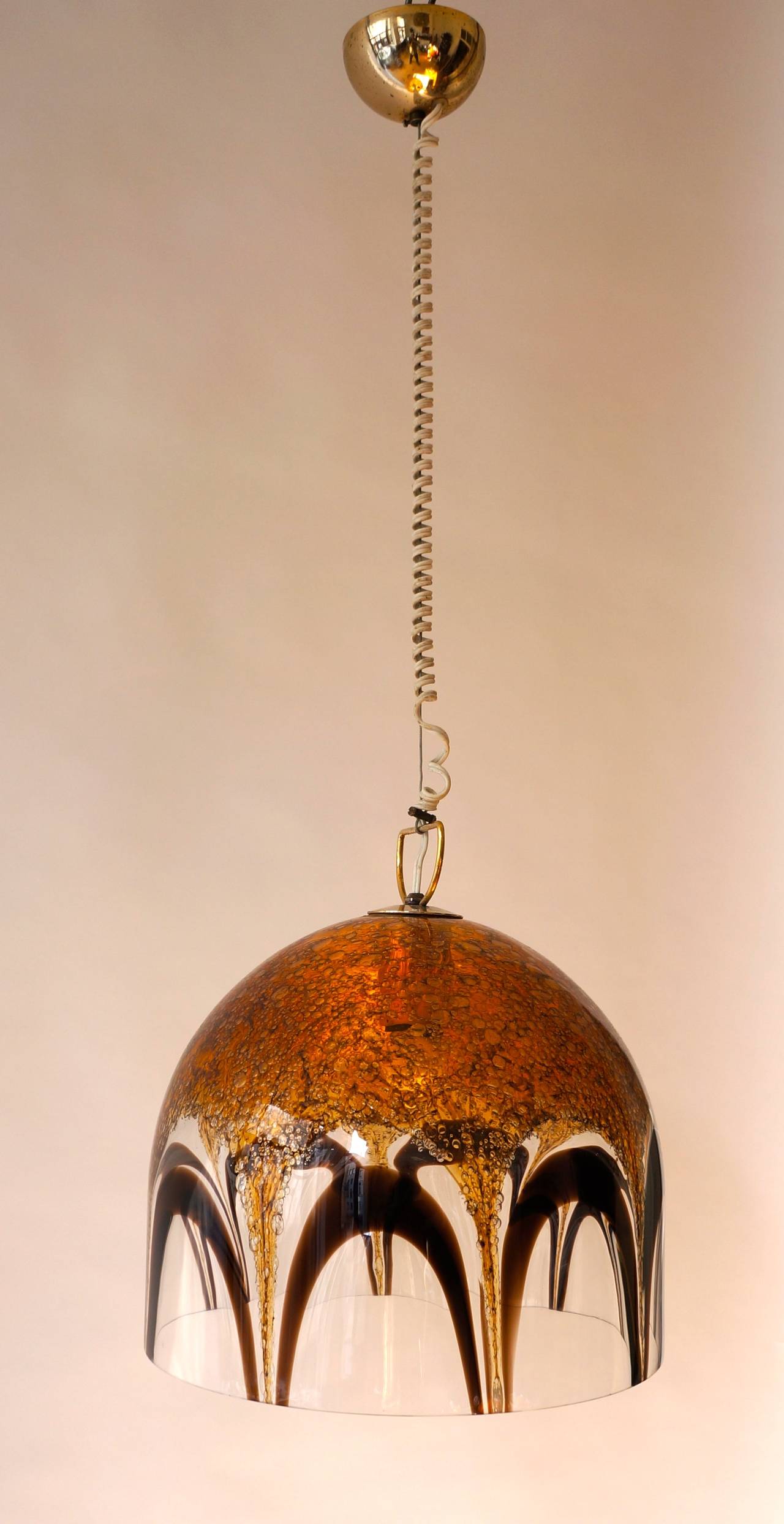 Beautiful Italian Murano glass pendant lamp.

Measures: 
Total height 100 cm.