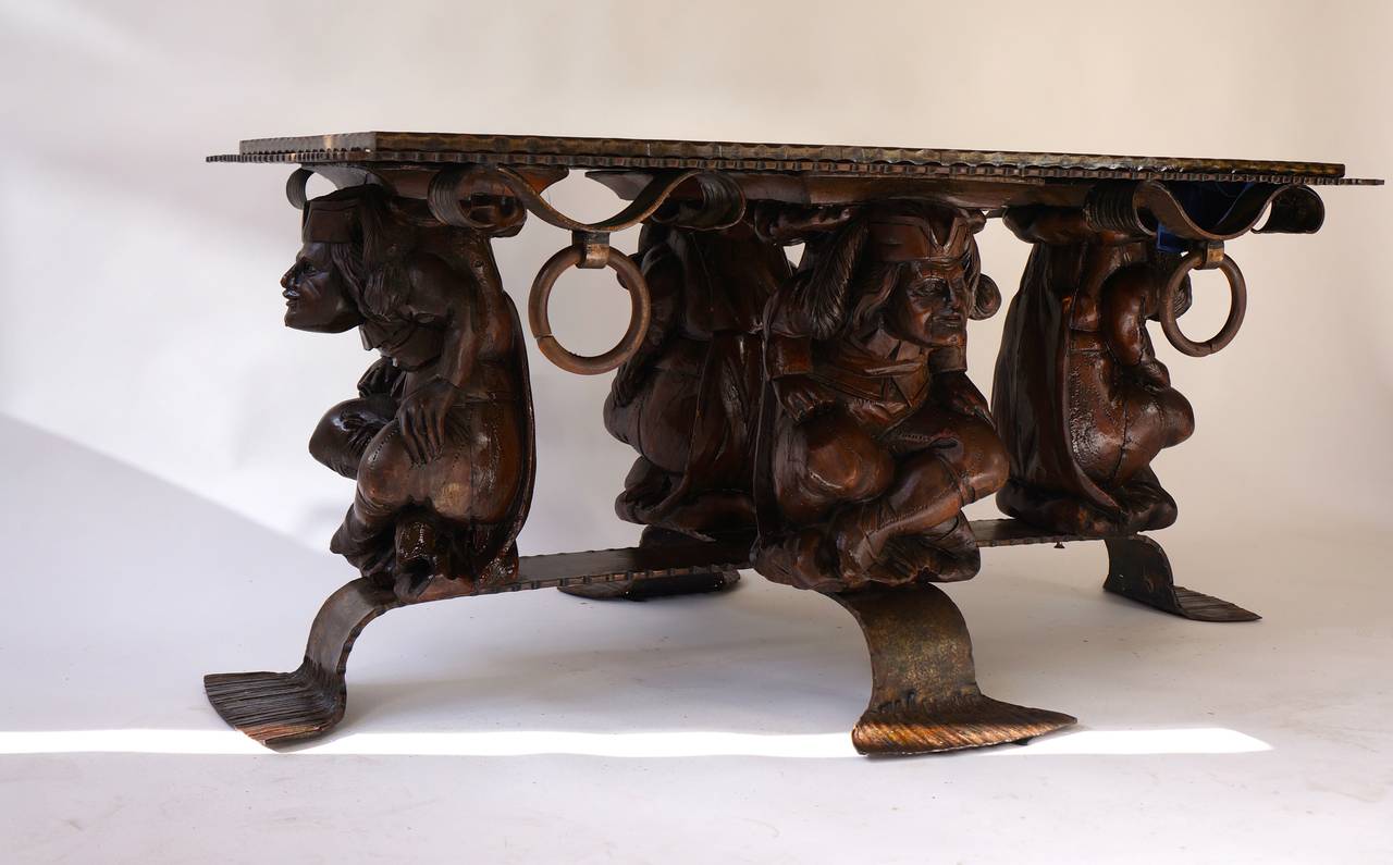Table basse unique en métal rustique de style mi-siècle moderne en vente 2