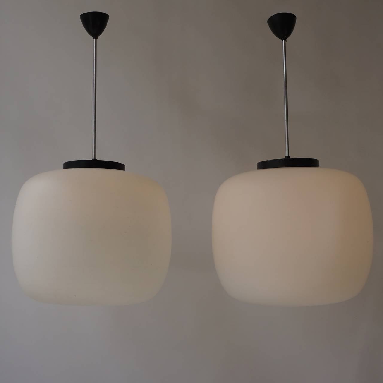 Set of 16 Large Opaline Ceiling Lights In Good Condition In Antwerp, BE
