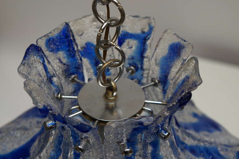 AV Mazzega Blue & White Glass Chandelier In Good Condition For Sale In Antwerp, BE