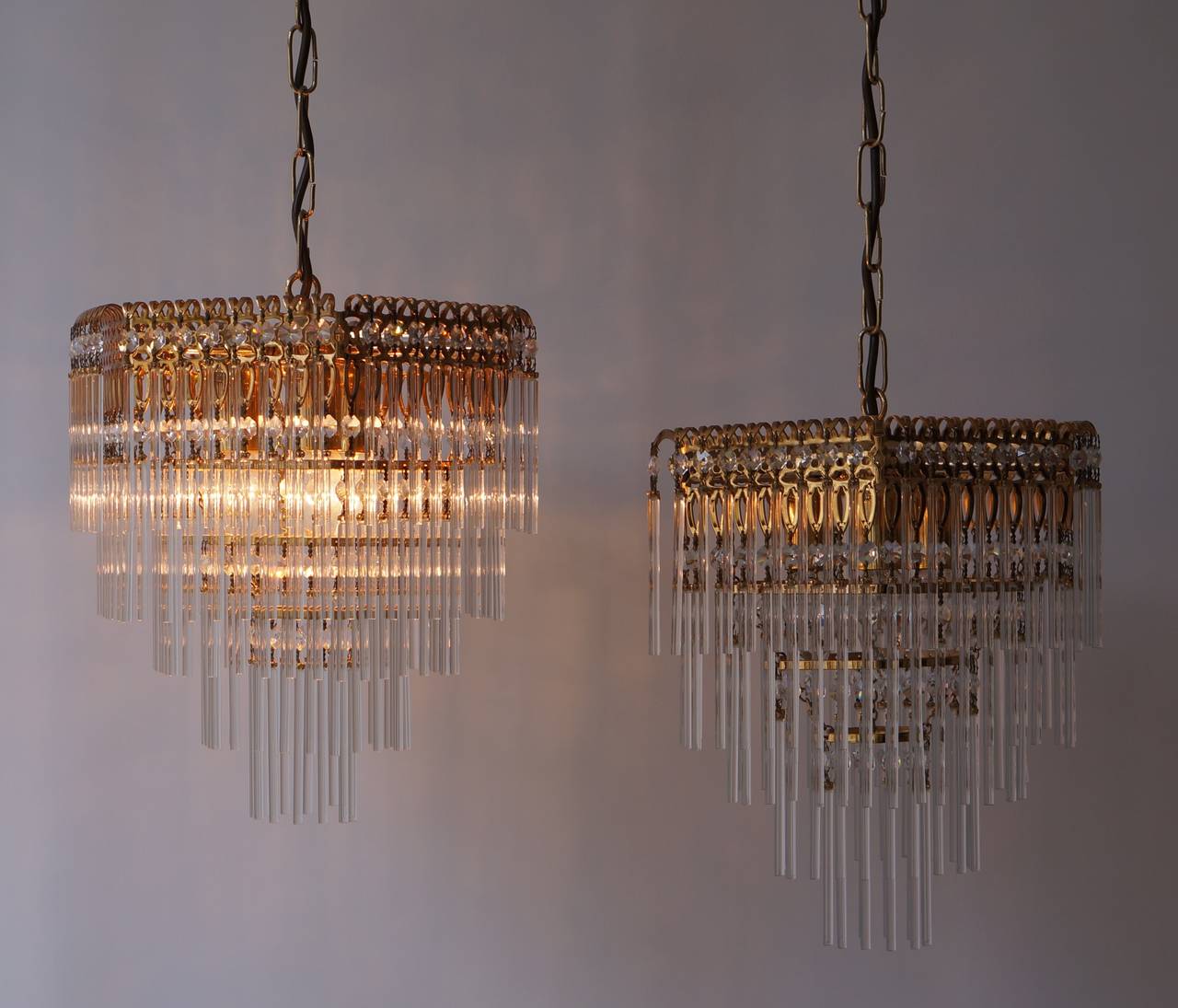 One Mid-Century Modernist Glass Rod Pendant Chandelier In Excellent Condition In Antwerp, BE