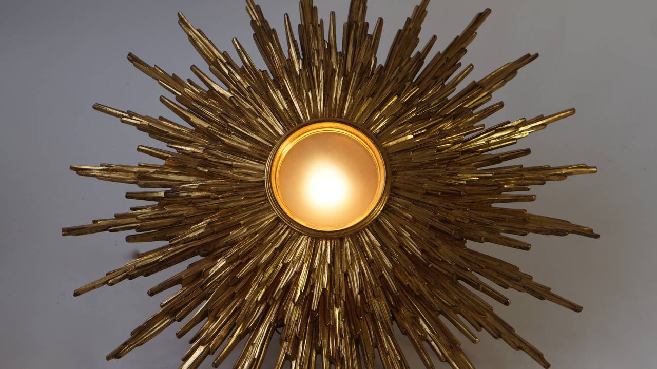 Large Italian  Sunburst Wall Sconce Or Flush Mount In Excellent Condition In Antwerp, BE