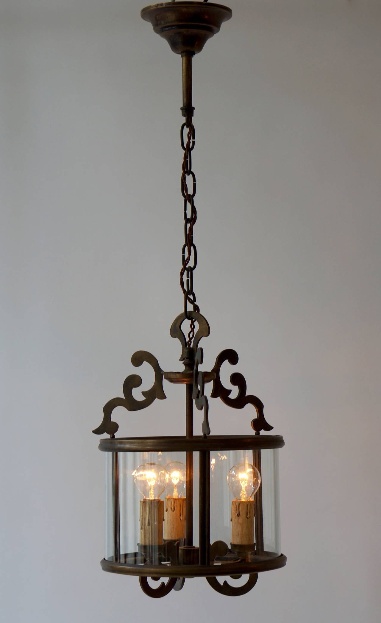 Three Italian Brass Hall Lantern Pendant Lights by Sciolari In Good Condition In Antwerp, BE