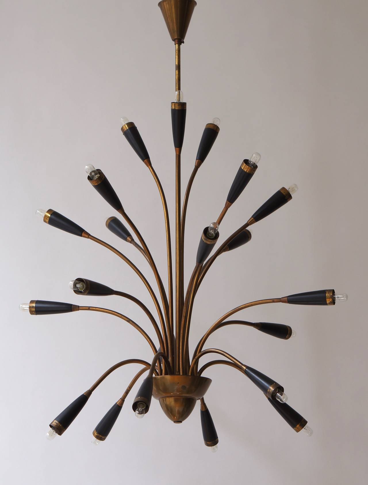 Mid-Century Modern Large Italian Twenty-One-Arm Brass Sputnik or Spider Chandelier