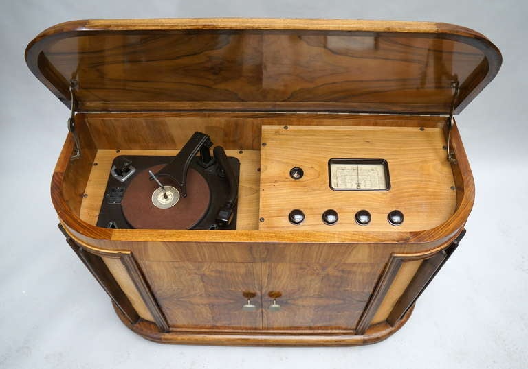 Mid-Century Modern Vintage 1950s Garrard RC60/D16 Radiogram Cabinet