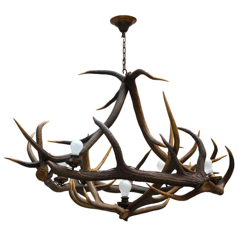 Extra-Large French Antler Five-Light Chandelier, circa 1920 For Sale at